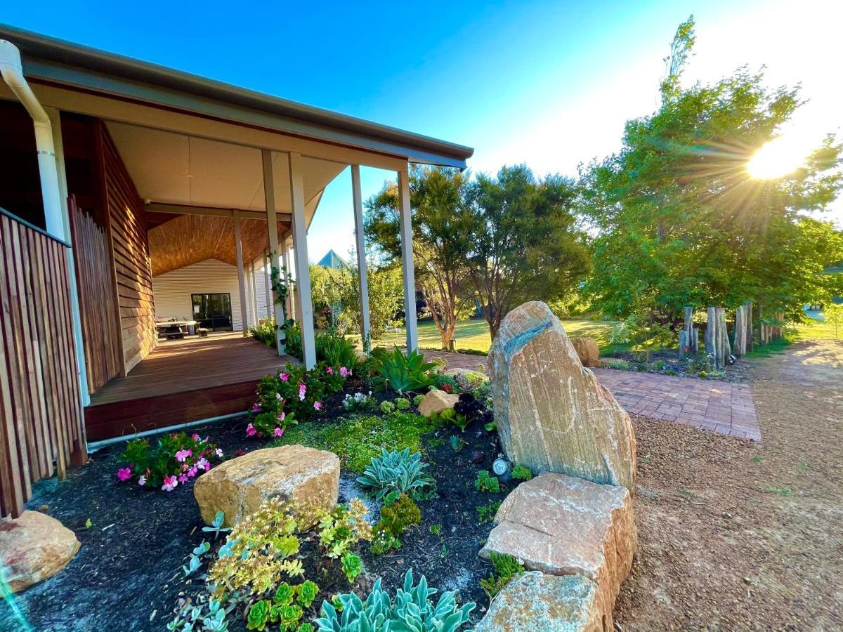 Grape Juice Retreat Rustic Romantic Gateway 5Mins To Beaches & Town Margaret River Εξωτερικό φωτογραφία
