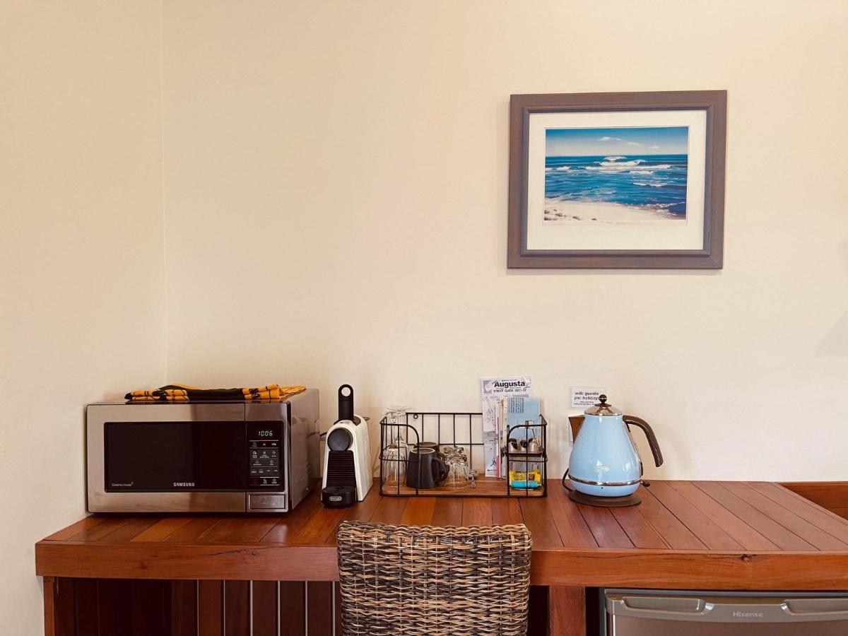 Grape Juice Retreat Rustic Romantic Gateway 5Mins To Beaches & Town Margaret River Εξωτερικό φωτογραφία