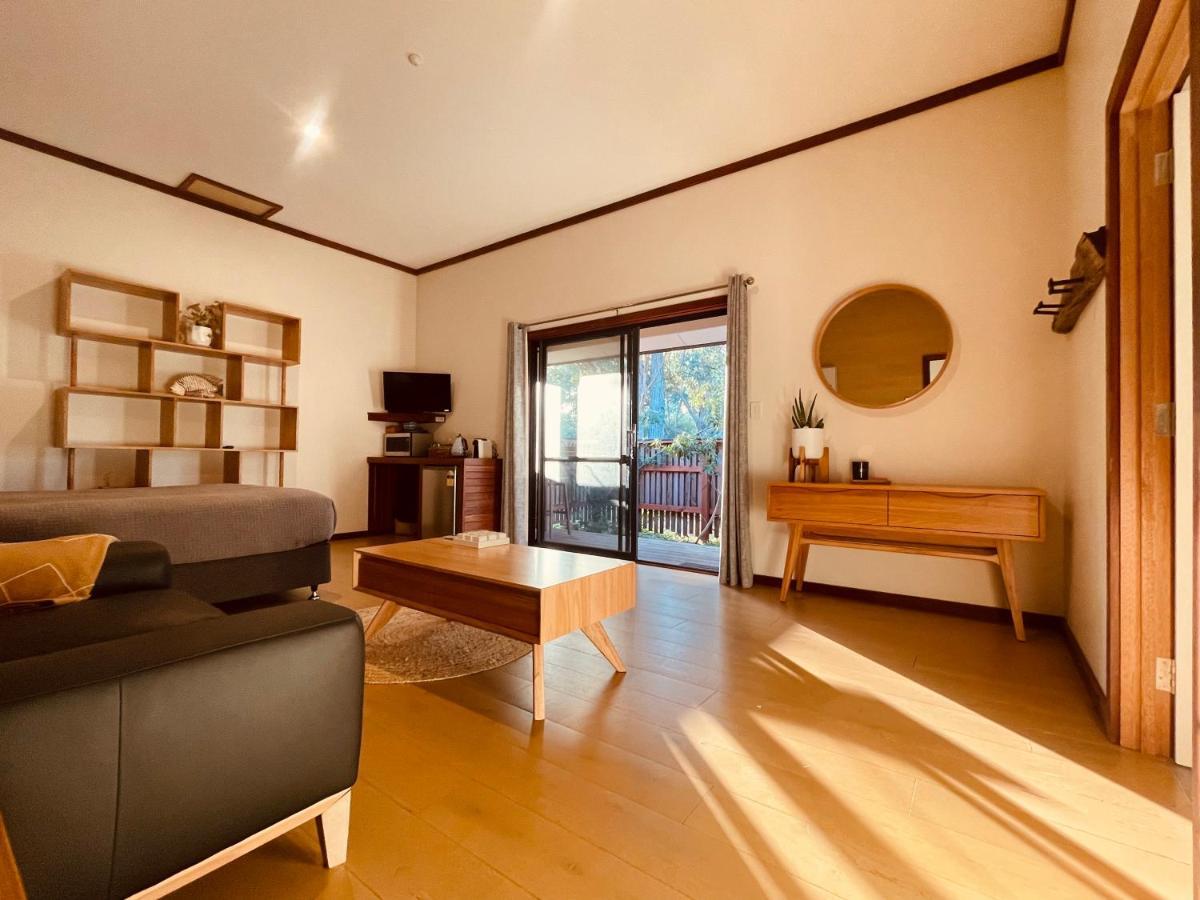 Grape Juice Retreat Rustic Romantic Gateway 5Mins To Beaches & Town Margaret River Εξωτερικό φωτογραφία